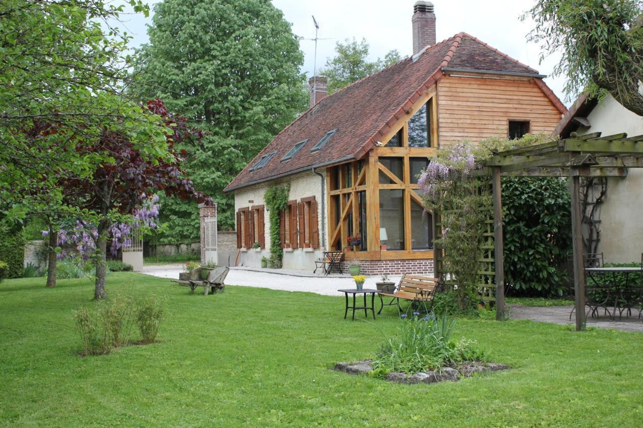 Bed and Breakfast La Croix St Jean à Foucheres Extérieur photo